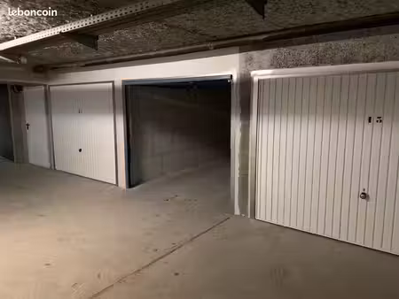 location box/garage