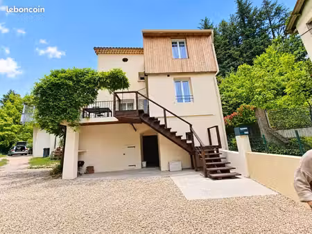 maison entièrement rénovée