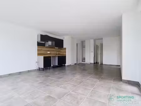 appartement 4 pièces 82 m²