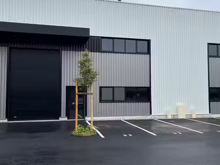 à louer local d’activité / entrepôt / cellule 217 m²