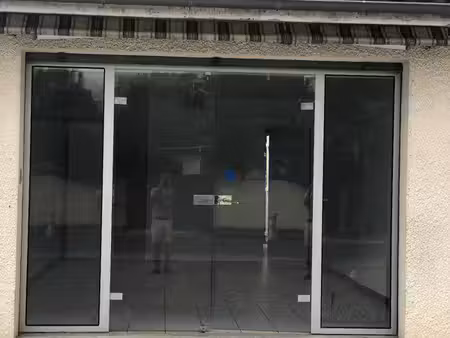 local commercial 37 m2