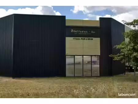 local commercial 210 m² pessac