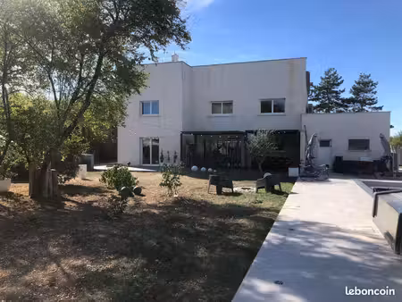 maison 6 pièces 190 m²