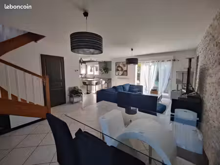 maison de type 5 de 107 m2 - betton