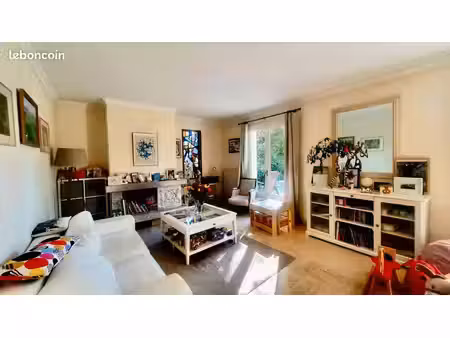 propriété 8 pièces 250 m²