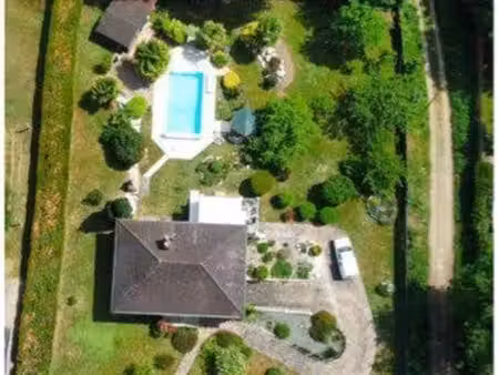 maison sur grand terrain à charentilly