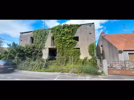 batiment de 360m²