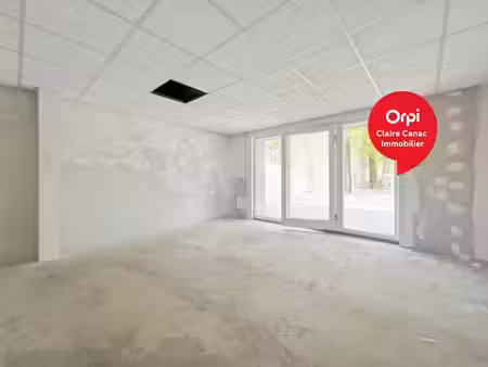 location locaux professionnels 21 m² à lavaur (81500)  nan €