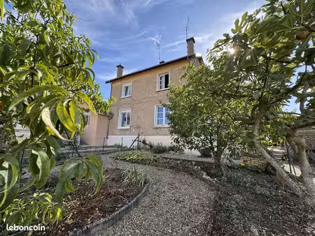maison 4 pièces 74 m²