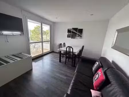 location appartement 2 pièces meublé à bénodet (29950) : à louer 2 pièces meublé / 45m² bé