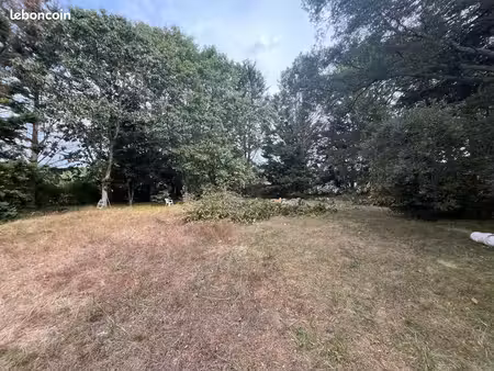 terrain 1 450 m² lit et mixe