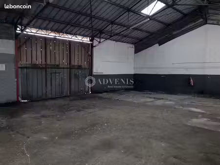 local d'activité 330 m²