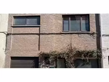 maison à louer à gent pour € 1.800 avec 5 chambres à coucher
