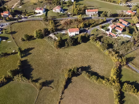 vend jolis terrains constructibles et viabilisés