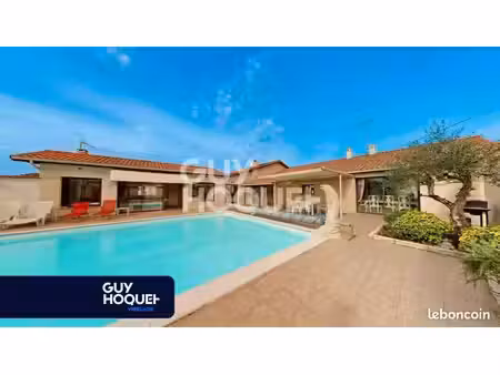 villa 7 pièces 200 m²