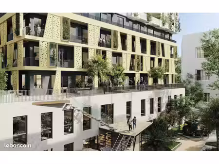 bureaux 630 m²