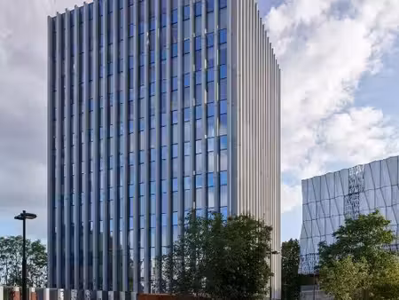 bureaux à sous-louer – 3 bureaux fermés avec entrée indépendante