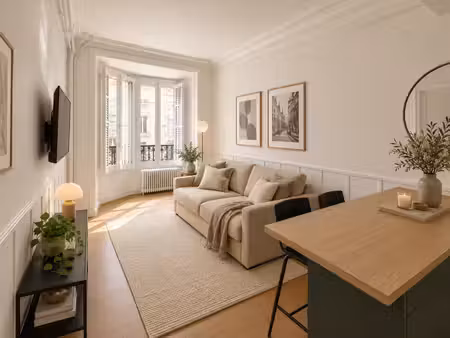 paris 1 - quartier place vendome - charmant t2 - 31 m2