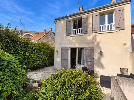 avon – maison familiale avec jardin  dépendance aménagée en habitation  et stationnement e