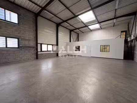 location local d’activités vénissieux 69200 285m²