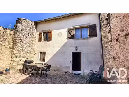 maison de village à uchizy (71700)