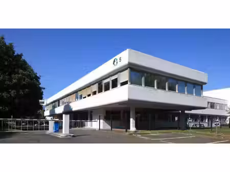 location local d’activités 11669m²