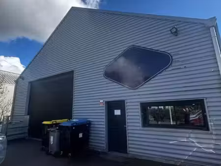 location local d’activités la chapelle-des-fougeretz 35520 320m²