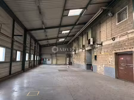 location local d’activités moncé-en-belin 72230 1030m²