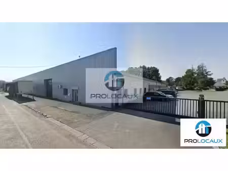 location local d’activités compiegne 60200 3700m²