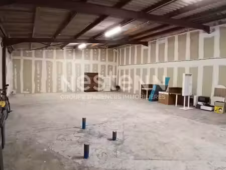 location local d’activités vannes 56000 140m²