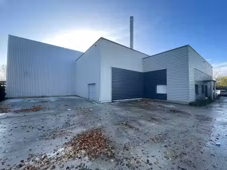 location local d’activités saint-fargeau-ponthierry 77310 573m²