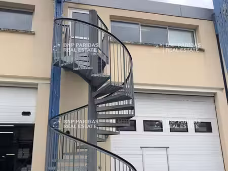 location local d’activités morainvilliers 78630 660m²