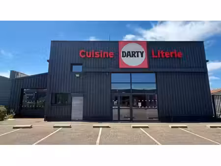 location commerce amberieu en bugey 01500 350m²