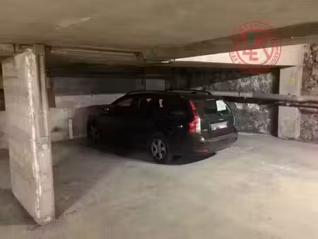 location parking 10 m² à paris 3ème (75003)  200 €
