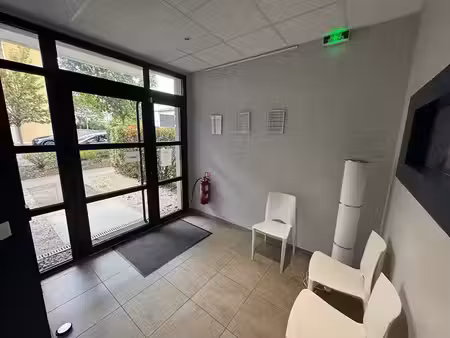 location locaux professionnels 0 pièces 24 m² à quint-fonsegrives (31130)  545 €
