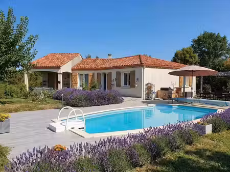 proche le vigan : villa plain pied 3 chambres sur terrain 30