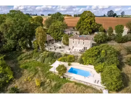 vente maison 6 pièces 168 m² à lauzerte (82110)  650 000 €