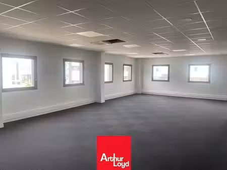 location bureaux genay 69730 83m²