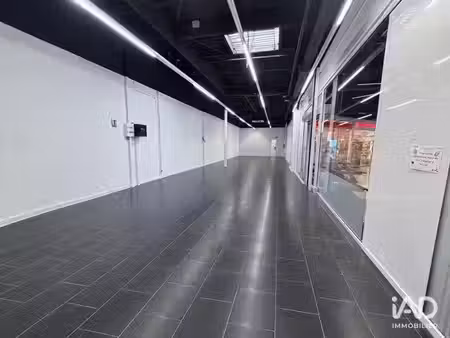 location boutique/local commercial 158 m²