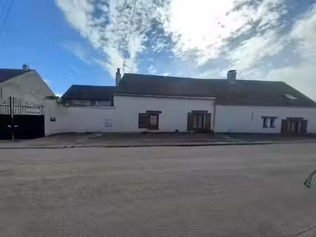 vente maison 5 pièces 186 m² à bromeilles (45390)  242 900 €