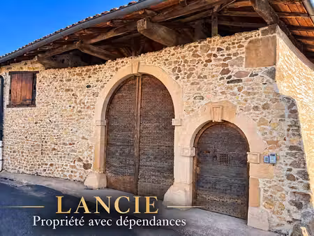 lancie - propriete ancienne 272m2 sur 1413 m2 de terrain avec piscine