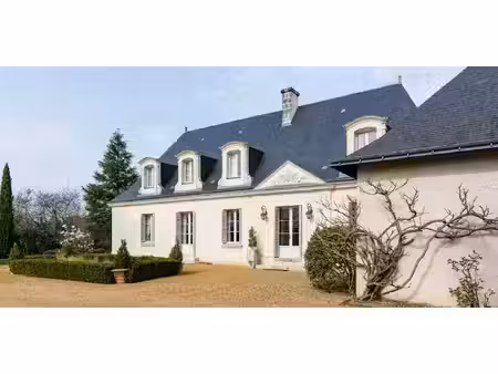 maison avec piscine et jardin fondettes (37)