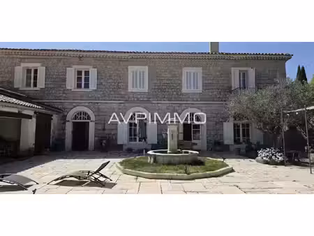 maison avec piscine et jardin le castellet (83)