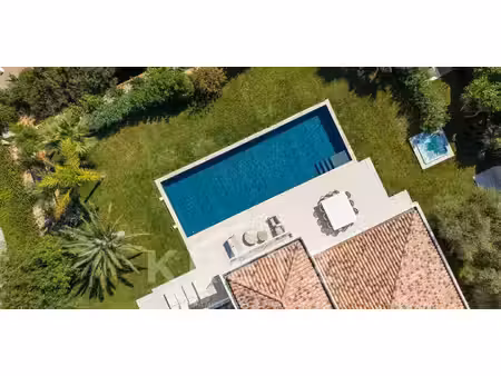 maison avec piscine en bord de mer les lecques (83)