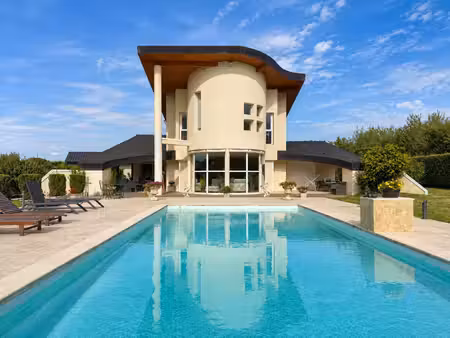 villa de luxe à vendre à bourg-en-bresse