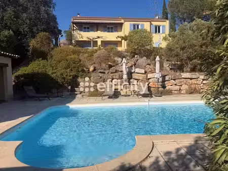 vente maison 7 pièces 165 m² à pierrefeu-du-var (83390)  860 000 €
