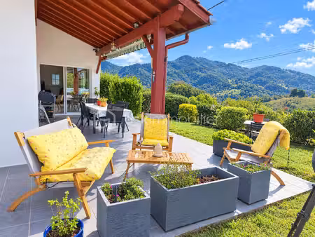 maison de 155 m² à saint-etienne-de-baigorry
