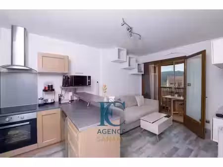 vente appartement 2 pièces 27.2 m² à sanary-sur-mer (83110)  190 000 €