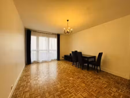 appartement f3 de 66 15 m2 avec place de parking privative.