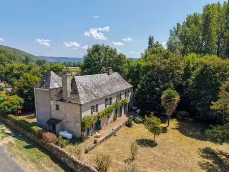 vallée de la dordogne – carlux – propriété de caractère en pierre avec 4 bâtiments et 3 5 